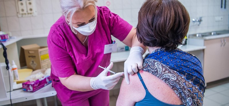 Coronavirus vaccine arrives late in eight EU countries