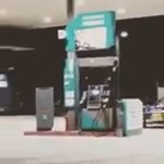 Letartóztatás járt a benzinkúton driftelő autósnak
