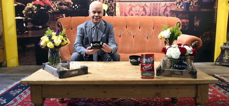 Falleció el mejor amigo de Gunther, James Michael Tyler