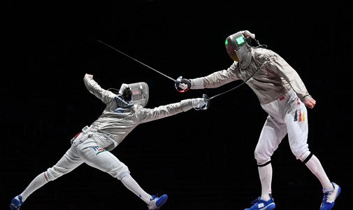 El equipo de espada masculino también ganó una medalla de bronce y Krisztián Tóth también ganó un oro, y las camisetas femeninas ganaron, en vivo desde los Juegos Olímpicos.