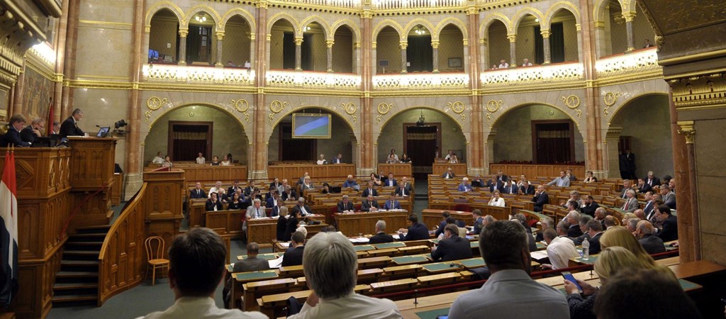 A Fidesz átlát a "Tiborcz-szitán"