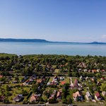 The people of Dörgicse are afraid of their scenic vineyards on Lake Balaton next to the Mészáros