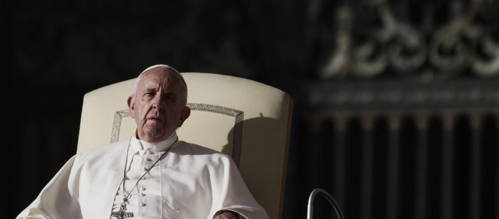 Ferenc pápa megbetegedett, lemondott egy misét is