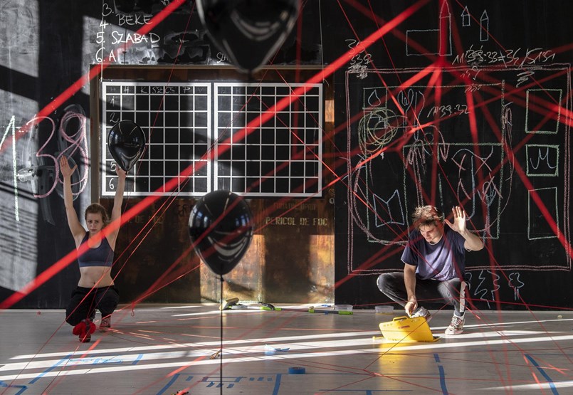 Sangrado y anarquía: un problema con la distribución de dinero en teatros independientes
