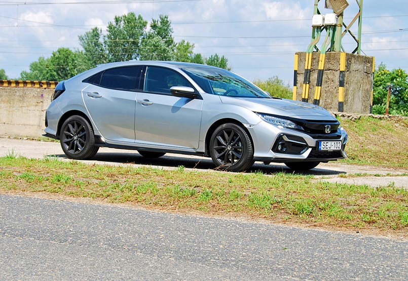 In the required test (one cylinder) plus, the Honda Civic Sport Plus