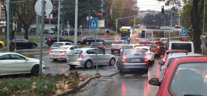 BKK: free parking is a big problem for Budapest