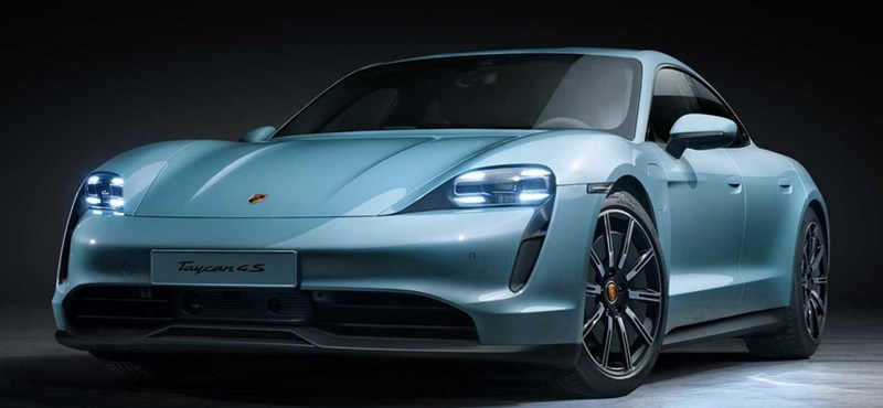 Kiválóan fogy a Porsche első elektromos autója